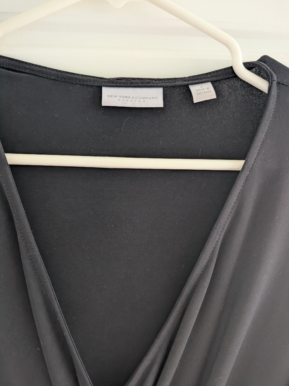 New York & Company black wrap-style women's dress